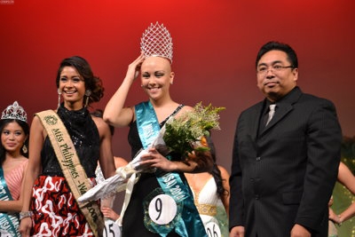 Филиппины Миссийн тэмцээнд халзан бүсгүй түрүүлжээ